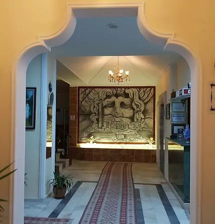 Hotel First Class